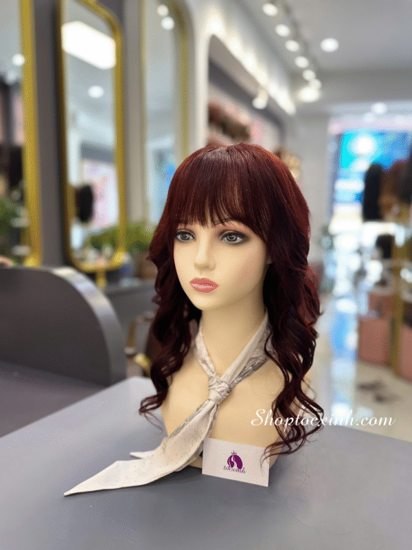 Top 10 mẫu tóc giả nữ nguyên đầu đẹp đến mê mẩn quên cả lối về năm 2025 16 Top 10 mẫu tóc giả nữ nguyên đầu đẹp đến mê mẩn quên cả lối về năm 2025