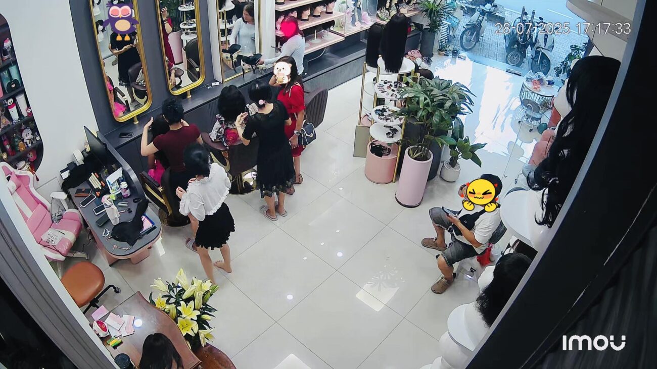 Bật mí 4 ưu điểm tuyệt vời của tóc giả bằng tóc thật cho nữ tại TPHCM Bật mí 4 ưu điểm tuyệt vời của tóc giả nữ làm bằng tóc thật cho các nàng
