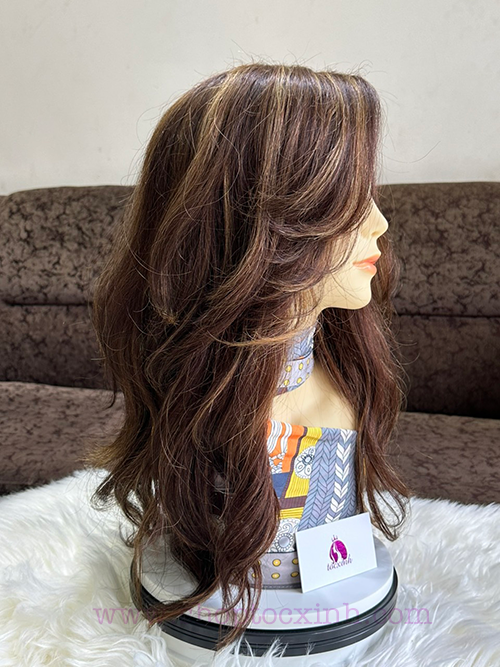 Tóc dài uốn xoăn 