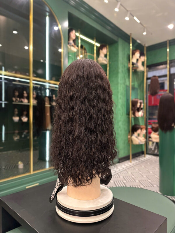 Giá tóc giả nguyên đầu bao nhiêu? Bảng giá & kinh nghiệm chọn tóc giả cho nữ Tóc Hippie dài