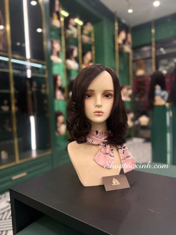 Một bộ tóc giả bao nhiêu tiền? Tóc Xinh giải đáp cho bạn Tóc Xoăn Nguyên Đầu