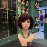 Tóc ngắn xoăn nguyên đầu